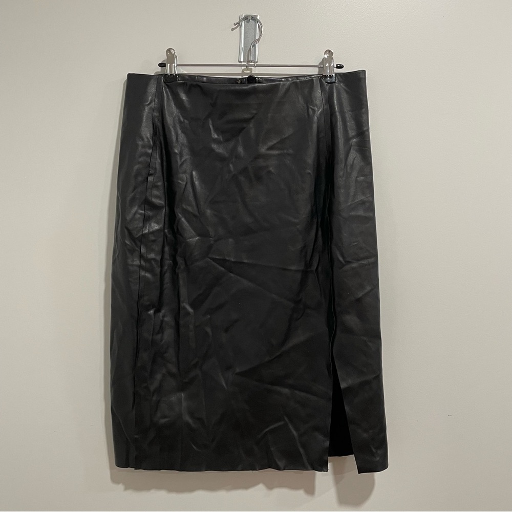 Leather skirt / LOFT